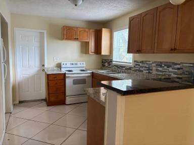 Main picture of 930 20th Ave S