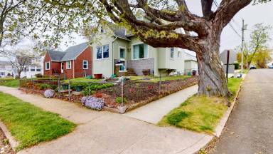 Main picture of 190 Highland Ave
