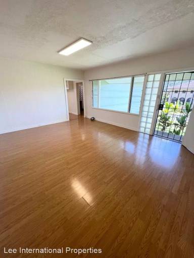 Main picture of 2526 Huene St