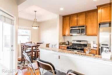 Main picture of 1254 Engracia Ave