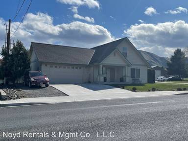 Main picture of 1519 Springwater Ave