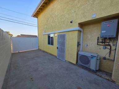 Main picture of 524 W Greenwood Ave