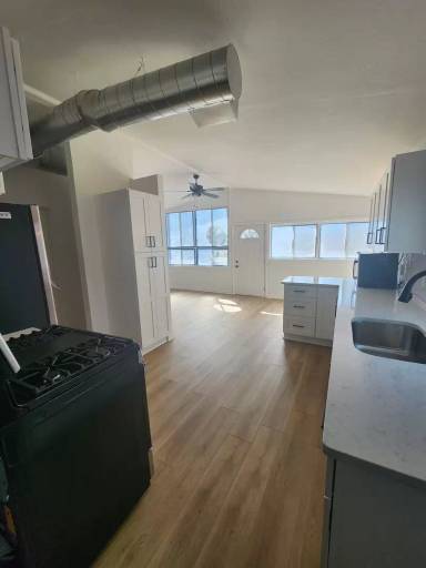 Main picture of 756 E 48th Pl
