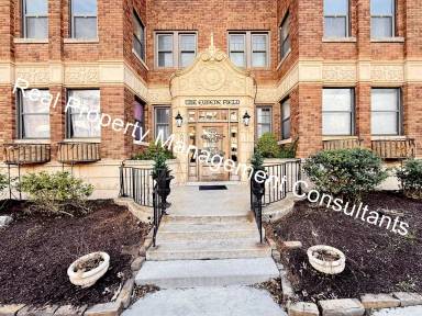 Main picture of 807 W 48th St