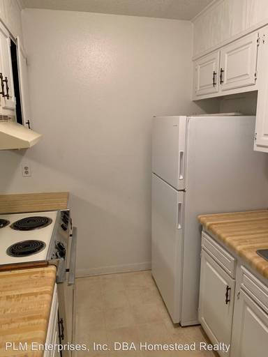 Main picture of 100 Pine Shadows St