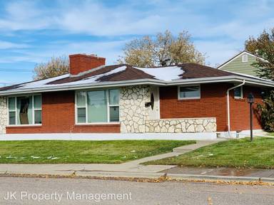 Main picture of 219 16th St S