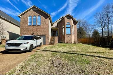 Main picture of 128 Holt Hills Rd