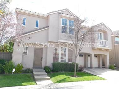 Main picture of 5 Deer Path Pl