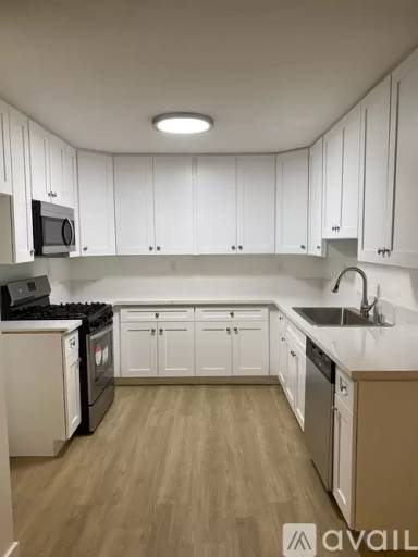Main picture of 1014 W Huntington Dr