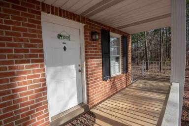 Main picture of 168 E University Dr