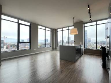 Main picture of 932 W Washington Blvd