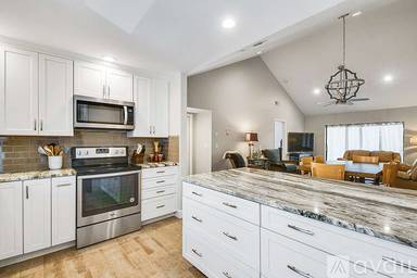 Main picture of 202 Wingfoot Dr