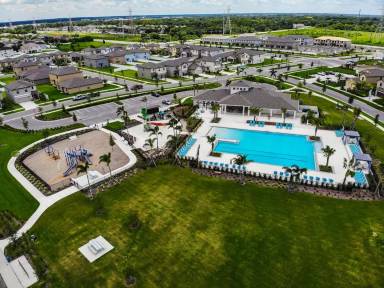 Main picture of 7608 Blue Iris Ln