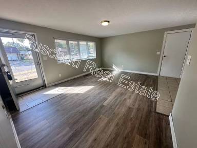 Main picture of 4580 Loxley Dr