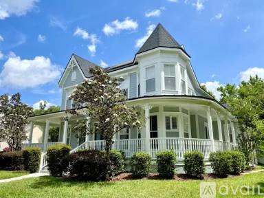 Main picture of 785 Oak Shadows Rd
