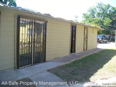 Main picture of 915 Britton Ave