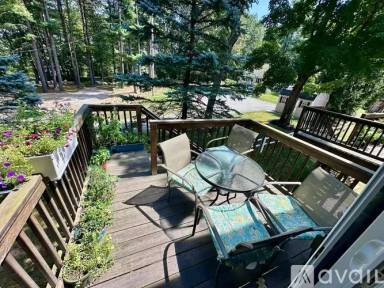 Main picture of 262 Littleton Rd