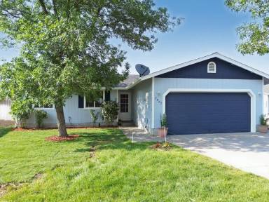 Main picture of 2827 SW Pumice Ave