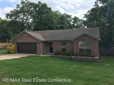 Main picture of 2030 N Hills Dr