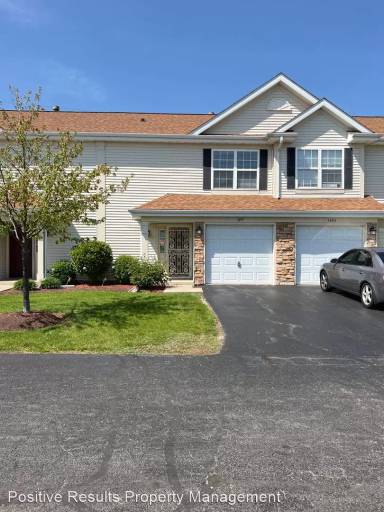 Main picture of 1695 W Chrysler Dr