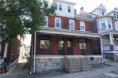 Main picture of 720 4th Ave