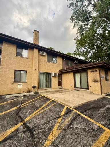 Main picture of 14723 Kilpatrick Ave