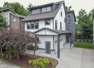 Main picture of 1694 Carvell Dr