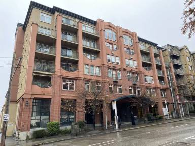 Main picture of 123 Queen Anne Ave N