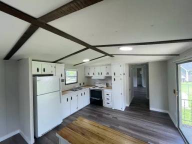 Main picture of 800 Sportsman Dr
