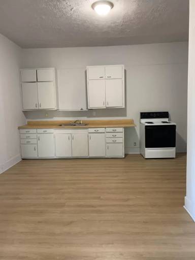 Main picture of 720 W North St