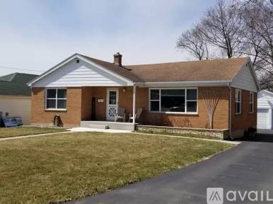 Main picture of 914 David St