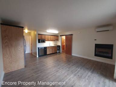 Main picture of 1565 NW Wall St