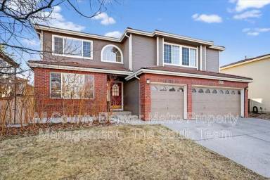 Main picture of 4425 Iran St