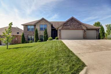 Main picture of 856 E Beechwood Rd