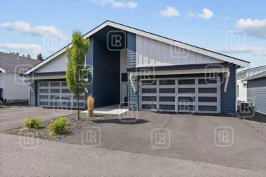 Main picture of 708 S Crescent Ln