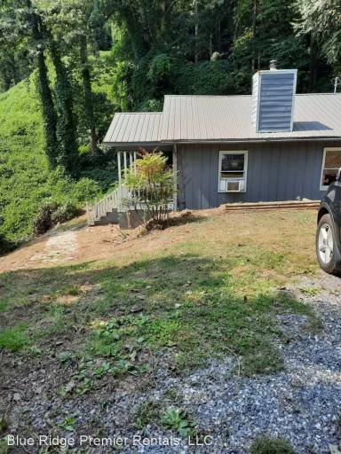 Main picture of 6115 Skyland Dr