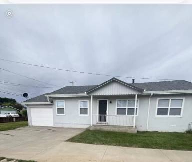 Main picture of 375 Monterey Ave
