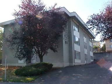 Main picture of 3326 Lombard Ave