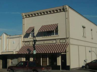 Main picture of 133 1st Ave E