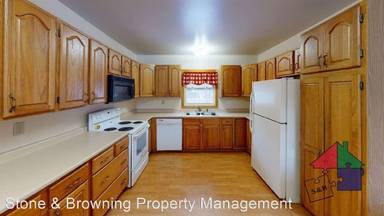 Main picture of 16 Lague Dr