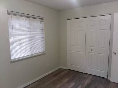 Main picture of 536 Valley Dr