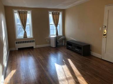 Main picture of 25 Englewood Ave