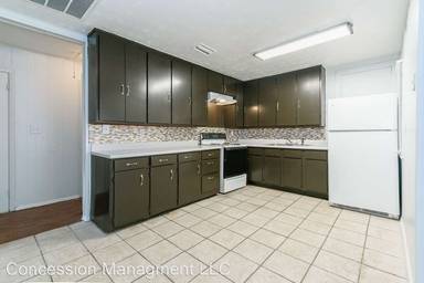 Main picture of 5674 Akra Ave