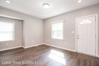 Main picture of 12904 Kadel Ave