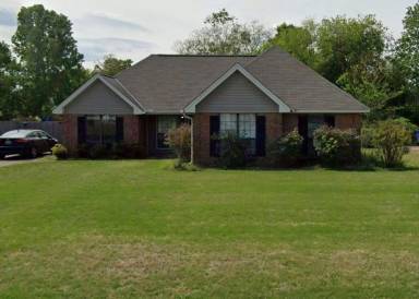 Main picture of 728 Sweet Ridge Rd