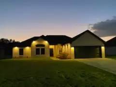 Main picture of 914 S 59th St