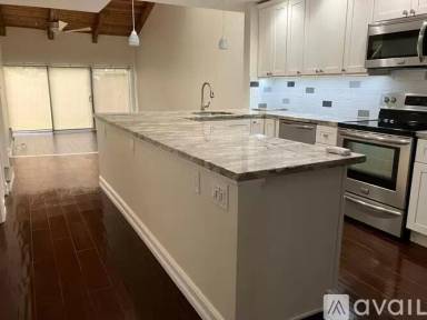 Main picture of 8032 SW 21st Pl
