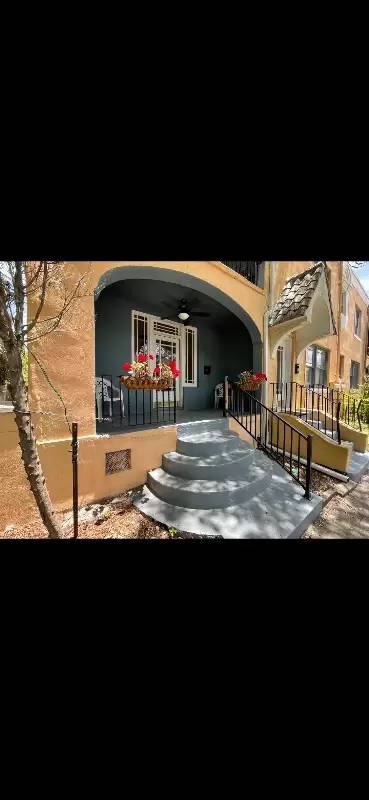 Main picture of 1021 Acosta St