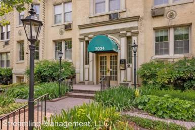 Main picture of 3024 Wisconsin Ave NW