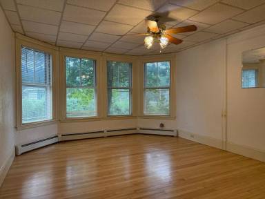 Main picture of 66 Stroudwater St